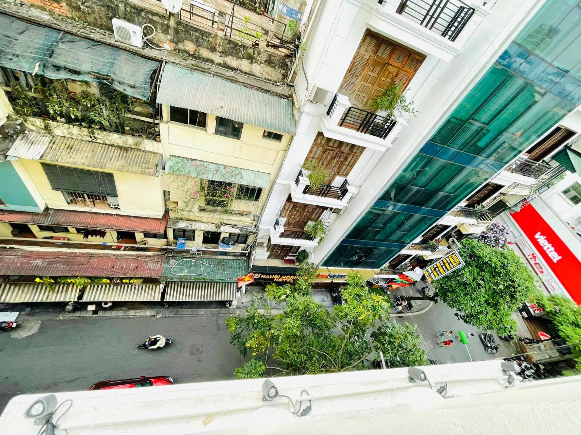Lamandarina Hanoi Kültér fotó